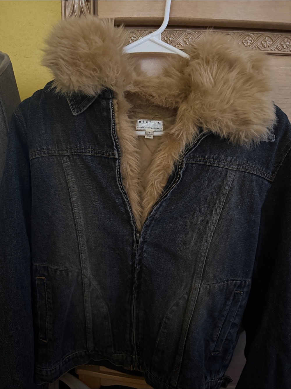 giacca Dark Blue Denim Jacket with Tan Faux Fur Trim